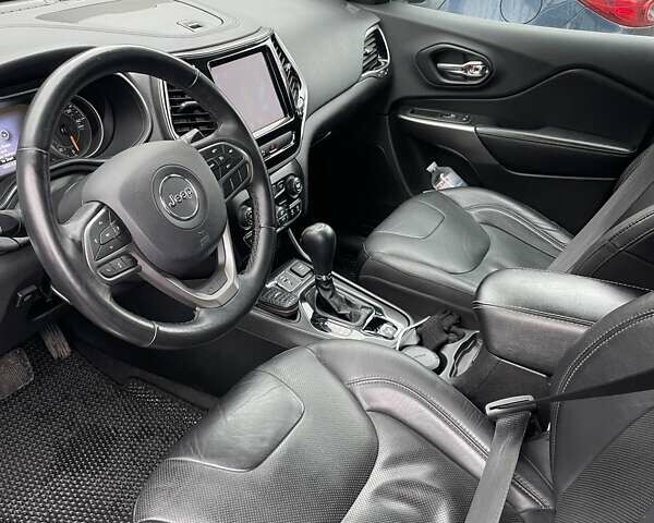Чорний Джип Cherokee, об'ємом двигуна 2.36 л та пробігом 165 тис. км за 17500 $, фото 9 на Automoto.ua