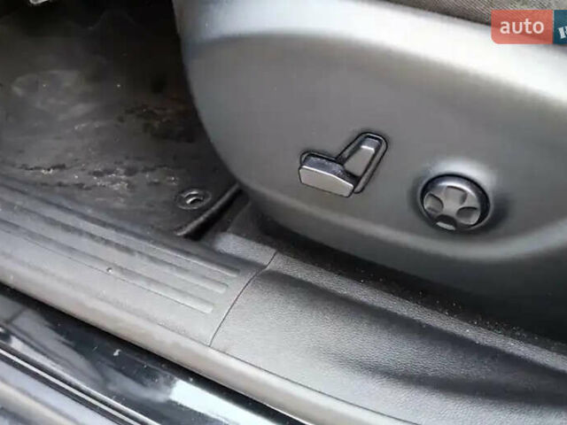 Черный Джип Чероки, объемом двигателя 3.24 л и пробегом 139 тыс. км за 24500 $, фото 8 на Automoto.ua