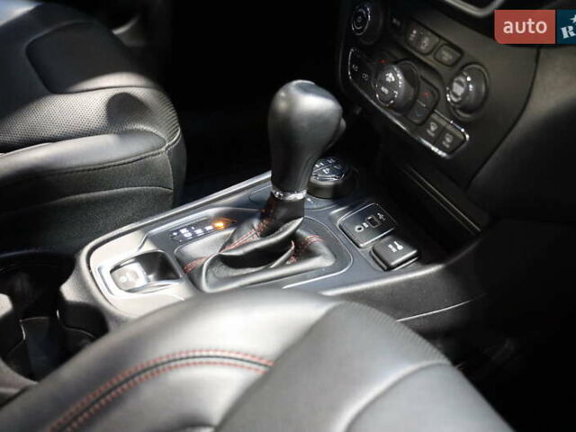 Черный Джип Чероки, объемом двигателя 2.36 л и пробегом 211 тыс. км за 21500 $, фото 48 на Automoto.ua