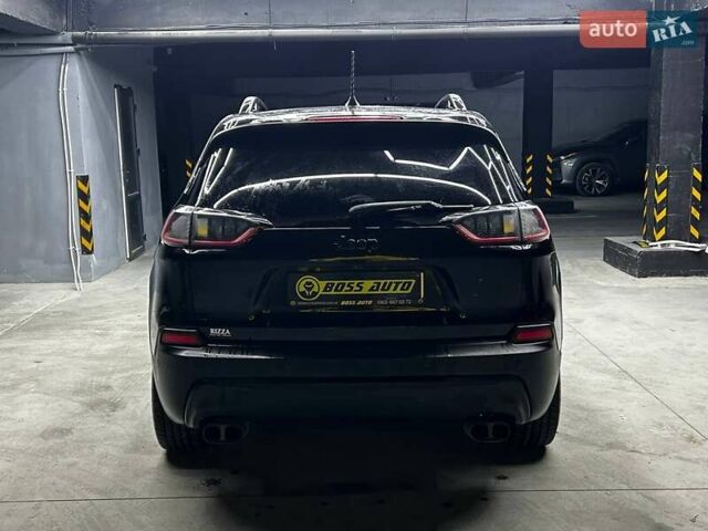 Черный Джип Чероки, объемом двигателя 2.36 л и пробегом 150 тыс. км за 18800 $, фото 4 на Automoto.ua