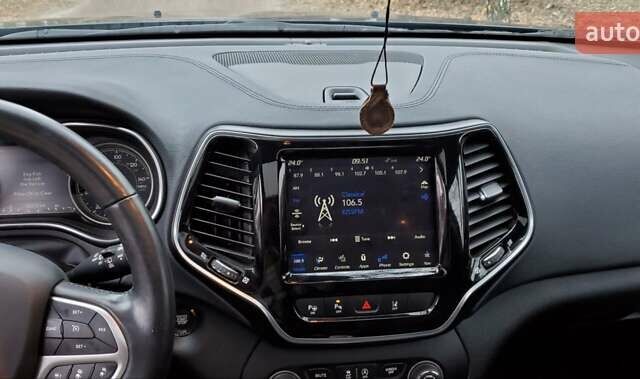Чорний Джип Cherokee, об'ємом двигуна 3.24 л та пробігом 36 тис. км за 20300 $, фото 19 на Automoto.ua