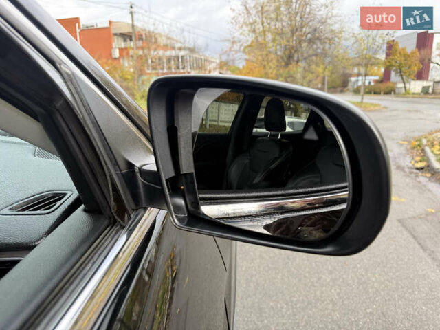 Чорний Джип Cherokee, об'ємом двигуна 3.24 л та пробігом 76 тис. км за 21500 $, фото 22 на Automoto.ua