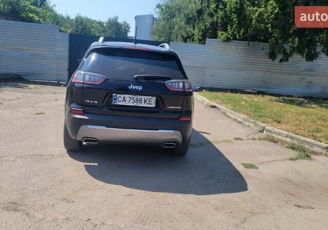 Чорний Джип Cherokee, об'ємом двигуна 3.1 л та пробігом 57 тис. км за 22700 $, фото 1 на Automoto.ua