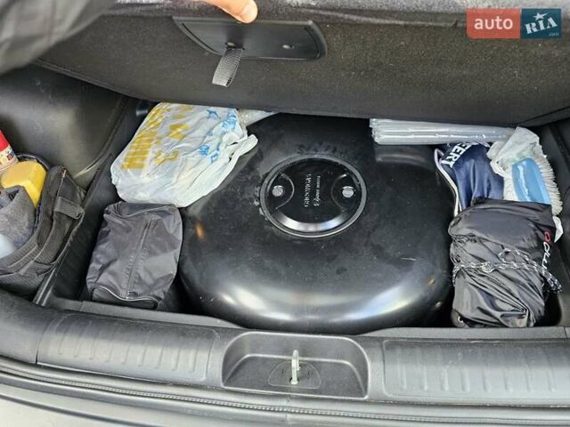 Чорний Джип Cherokee, об'ємом двигуна 3.24 л та пробігом 156 тис. км за 20500 $, фото 23 на Automoto.ua