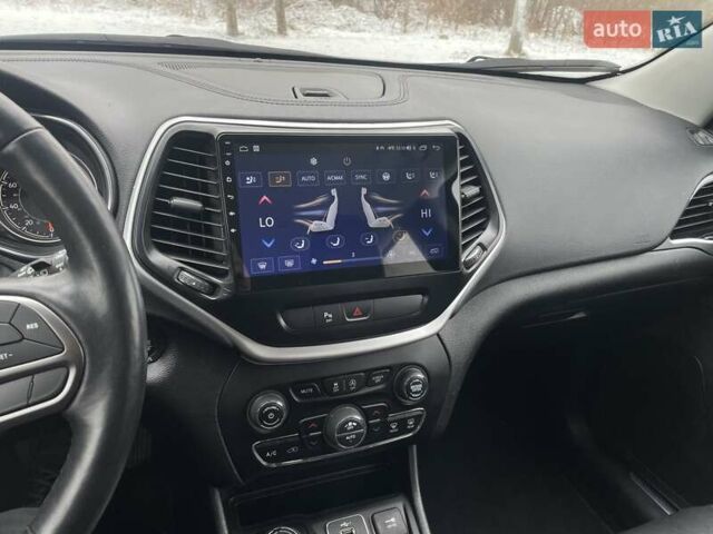Черный Джип Чероки, объемом двигателя 3.24 л и пробегом 90 тыс. км за 17900 $, фото 27 на Automoto.ua