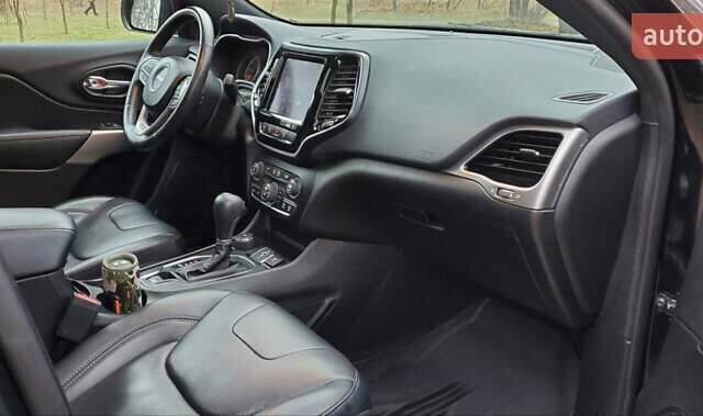 Чорний Джип Cherokee, об'ємом двигуна 3.24 л та пробігом 36 тис. км за 20300 $, фото 12 на Automoto.ua