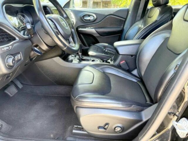 Чорний Джип Cherokee, об'ємом двигуна 2.4 л та пробігом 38 тис. км за 11900 $, фото 7 на Automoto.ua