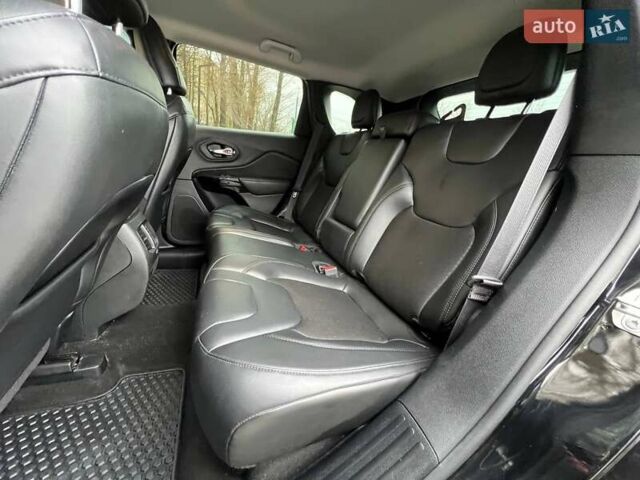 Черный Джип Чероки, объемом двигателя 2.36 л и пробегом 79 тыс. км за 17800 $, фото 32 на Automoto.ua