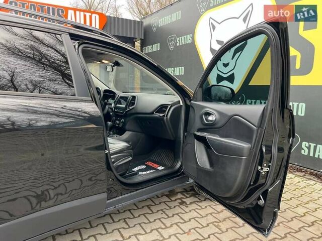 Черный Джип Чероки, объемом двигателя 2.36 л и пробегом 79 тыс. км за 17800 $, фото 34 на Automoto.ua