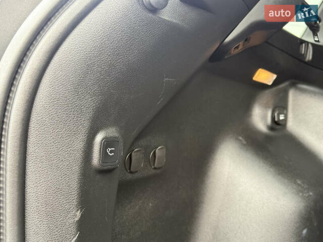 Чорний Джип Cherokee, об'ємом двигуна 3.24 л та пробігом 76 тис. км за 21500 $, фото 26 на Automoto.ua