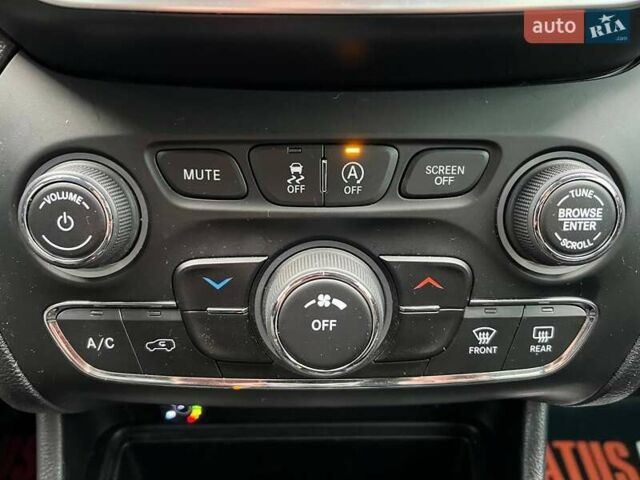 Черный Джип Чероки, объемом двигателя 2.36 л и пробегом 79 тыс. км за 17800 $, фото 26 на Automoto.ua