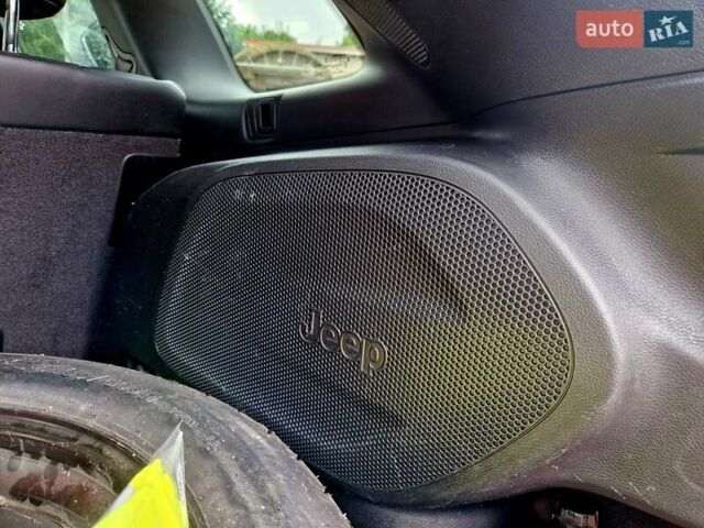 Чорний Джип Cherokee, об'ємом двигуна 3.2 л та пробігом 74 тис. км за 19500 $, фото 35 на Automoto.ua