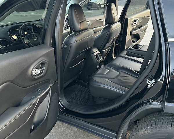 Черный Джип Чероки, объемом двигателя 3.24 л и пробегом 122 тыс. км за 18300 $, фото 15 на Automoto.ua