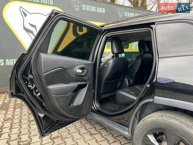 Черный Джип Чероки, объемом двигателя 2.36 л и пробегом 79 тыс. км за 17800 $, фото 31 на Automoto.ua