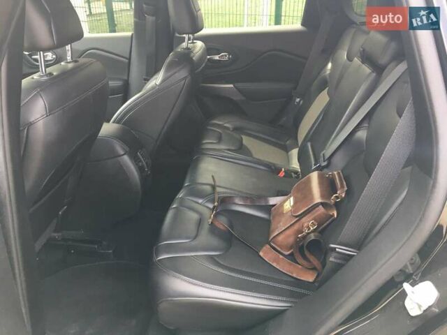 Чорний Джип Cherokee, об'ємом двигуна 2.4 л та пробігом 46 тис. км за 22999 $, фото 21 на Automoto.ua