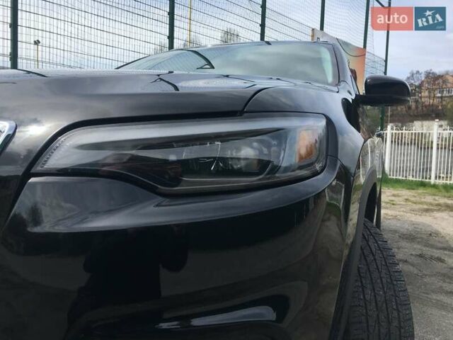 Чорний Джип Cherokee, об'ємом двигуна 2.4 л та пробігом 46 тис. км за 22999 $, фото 3 на Automoto.ua