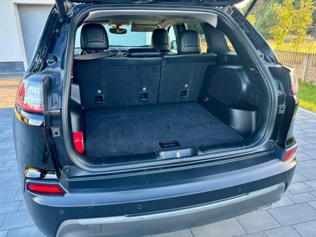 Черный Джип Чероки, объемом двигателя 0 л и пробегом 73 тыс. км за 9600 $, фото 11 на Automoto.ua