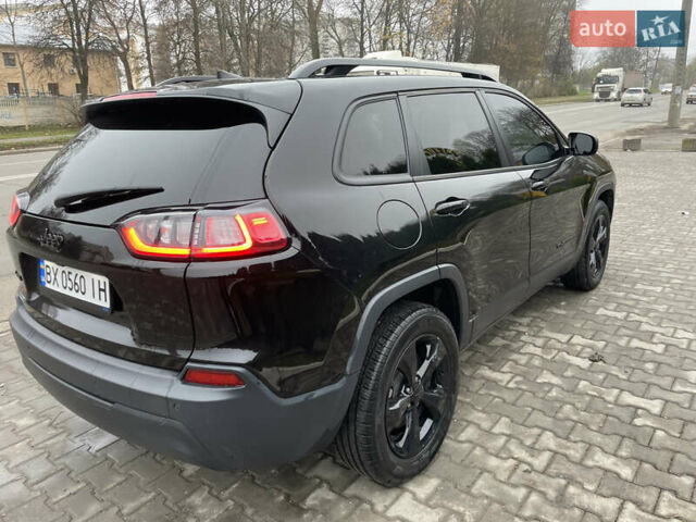 Чорний Джип Cherokee, об'ємом двигуна 2.36 л та пробігом 79 тис. км за 18000 $, фото 9 на Automoto.ua
