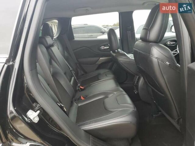 Чорний Джип Cherokee, об'ємом двигуна 2.4 л та пробігом 70 тис. км за 4200 $, фото 9 на Automoto.ua