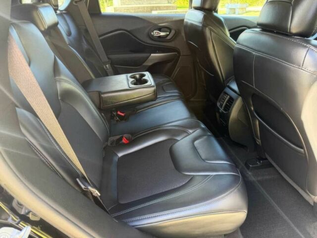 Чорний Джип Cherokee, об'ємом двигуна 2.4 л та пробігом 38 тис. км за 11900 $, фото 11 на Automoto.ua