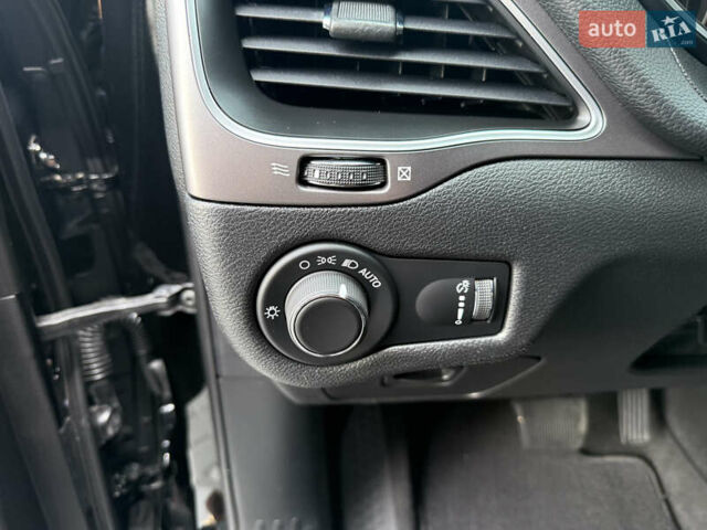 Черный Джип Чероки, объемом двигателя 2.36 л и пробегом 131 тыс. км за 17200 $, фото 38 на Automoto.ua