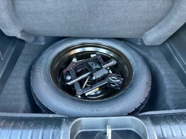 Черный Джип Чероки, объемом двигателя 0 л и пробегом 73 тыс. км за 9600 $, фото 12 на Automoto.ua