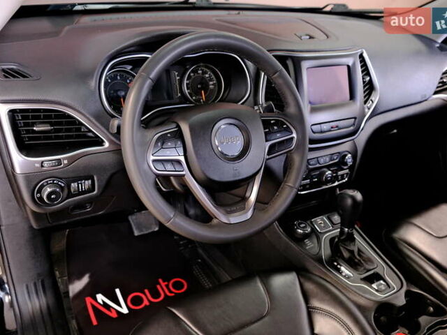 Джип Чероки 2020 в Одессе на Automoto.ua Черный Джип Чероки, объемом двигателя 2.4 л и пробегом 74 тыс. км за 14900 $, фото 28 на Automoto.ua