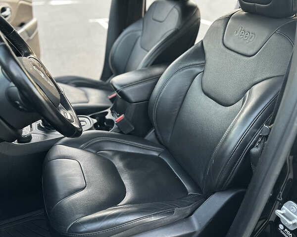 Черный Джип Чероки, объемом двигателя 3.24 л и пробегом 122 тыс. км за 18300 $, фото 14 на Automoto.ua