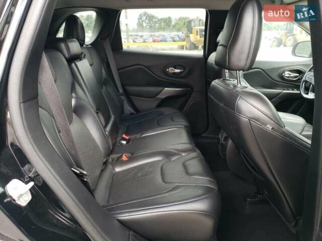 Чорний Джип Cherokee, об'ємом двигуна 2.36 л та пробігом 149 тис. км за 2900 $, фото 10 на Automoto.ua