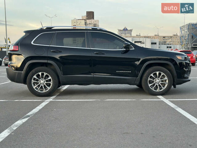 Черный Джип Чероки, объемом двигателя 3.24 л и пробегом 122 тыс. км за 18300 $, фото 6 на Automoto.ua