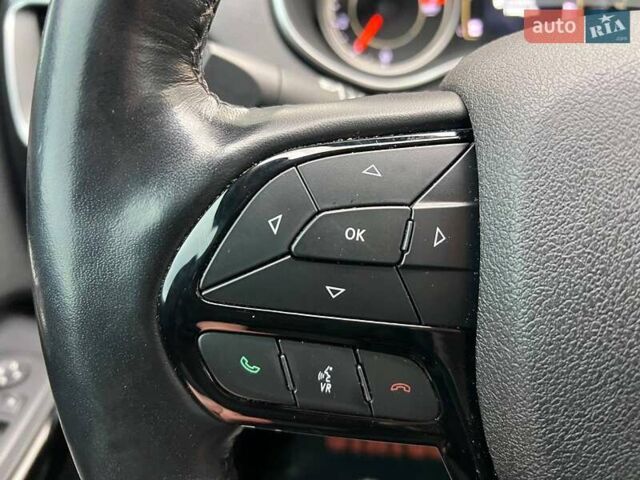 Черный Джип Чероки, объемом двигателя 2.36 л и пробегом 79 тыс. км за 17800 $, фото 21 на Automoto.ua