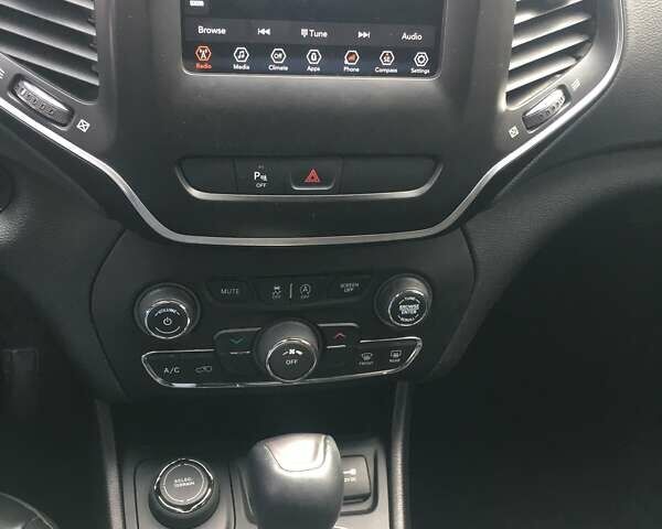 Чорний Джип Cherokee, об'ємом двигуна 2.4 л та пробігом 46 тис. км за 22999 $, фото 14 на Automoto.ua