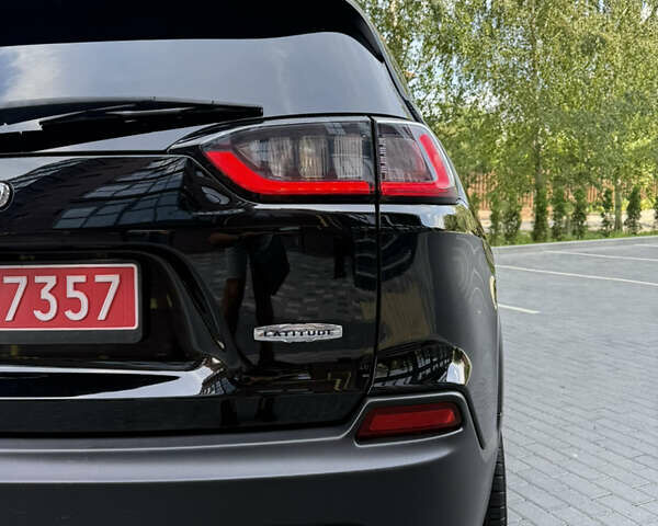 Черный Джип Чероки, объемом двигателя 2.36 л и пробегом 131 тыс. км за 17200 $, фото 15 на Automoto.ua