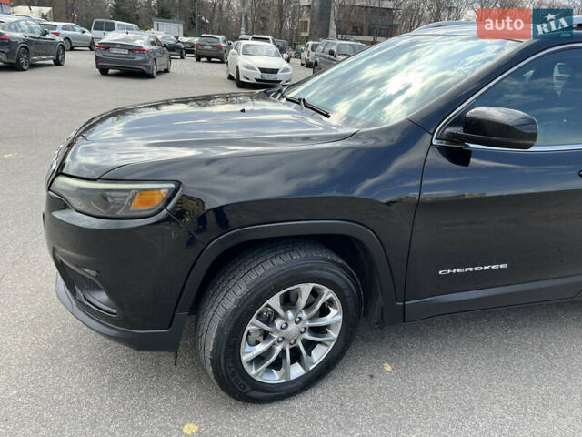 Чорний Джип Cherokee, об'ємом двигуна 2.36 л та пробігом 67 тис. км за 20000 $, фото 10 на Automoto.ua