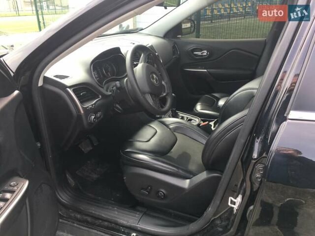 Чорний Джип Cherokee, об'ємом двигуна 2.4 л та пробігом 46 тис. км за 22999 $, фото 12 на Automoto.ua