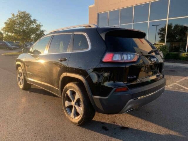 Черный Джип Чероки, объемом двигателя 2 л и пробегом 37 тыс. км за 5900 $, фото 6 на Automoto.ua