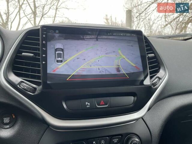 Черный Джип Чероки, объемом двигателя 3.24 л и пробегом 90 тыс. км за 17900 $, фото 29 на Automoto.ua