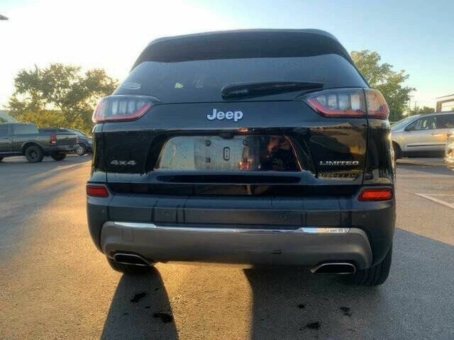 Черный Джип Чероки, объемом двигателя 2 л и пробегом 37 тыс. км за 5900 $, фото 5 на Automoto.ua