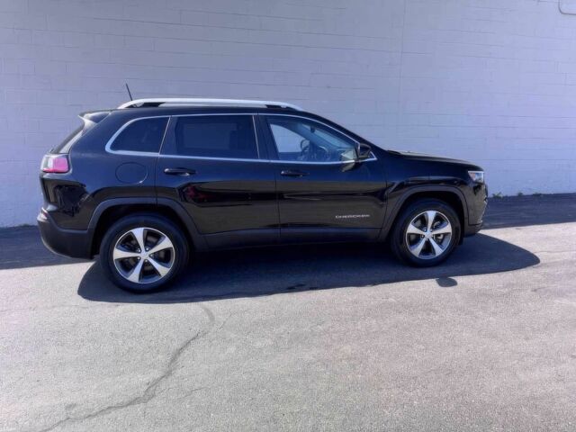 Чорний Джип Cherokee, об'ємом двигуна 3.2 л та пробігом 29 тис. км за 5000 $, фото 2 на Automoto.ua