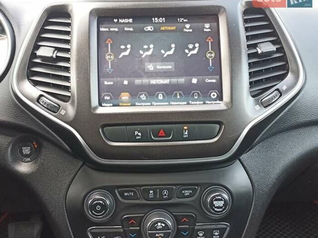 Черный Джип Чероки, объемом двигателя 3.24 л и пробегом 77 тыс. км за 21500 $, фото 11 на Automoto.ua