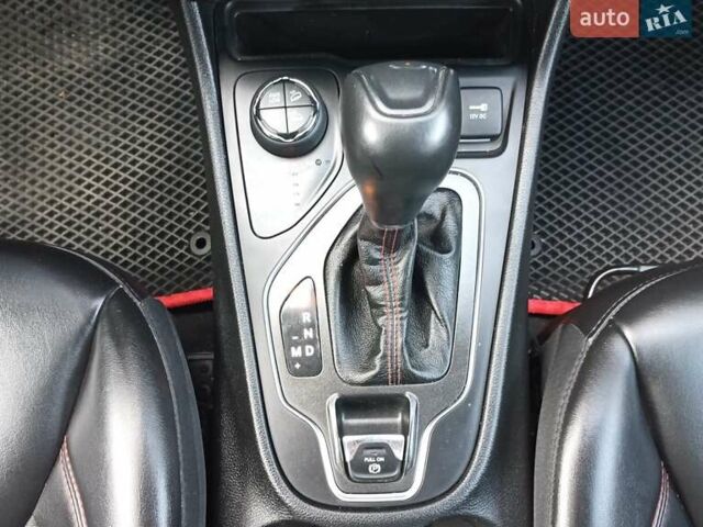 Черный Джип Чероки, объемом двигателя 3.24 л и пробегом 77 тыс. км за 21500 $, фото 12 на Automoto.ua