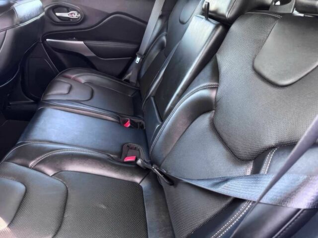Чорний Джип Cherokee, об'ємом двигуна 3.2 л та пробігом 29 тис. км за 5000 $, фото 15 на Automoto.ua