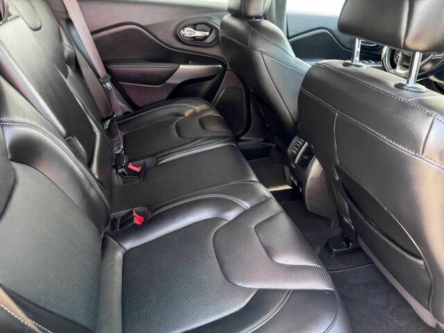 Чорний Джип Cherokee, об'ємом двигуна 3.2 л та пробігом 29 тис. км за 5000 $, фото 14 на Automoto.ua