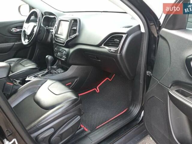 Черный Джип Чероки, объемом двигателя 3.24 л и пробегом 77 тыс. км за 21500 $, фото 18 на Automoto.ua