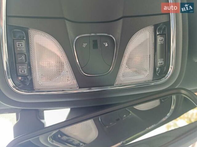 Чорний Джип Cherokee, об'ємом двигуна 3.24 л та пробігом 122 тис. км за 17500 $, фото 18 на Automoto.ua