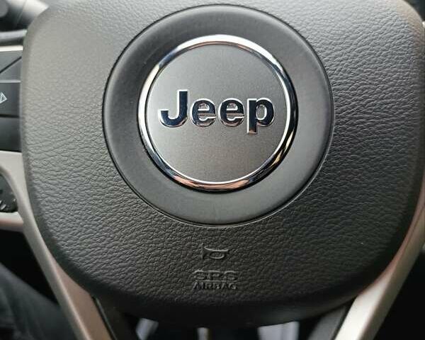 Чорний Джип Cherokee, об'ємом двигуна 3.24 л та пробігом 122 тис. км за 17500 $, фото 15 на Automoto.ua