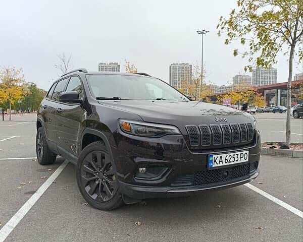 Чорний Джип Cherokee, об'ємом двигуна 3.24 л та пробігом 122 тис. км за 17500 $, фото 12 на Automoto.ua