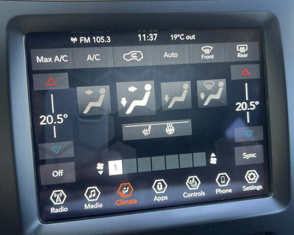 Черный Джип Чероки, объемом двигателя 0 л и пробегом 39 тыс. км за 19400 $, фото 21 на Automoto.ua