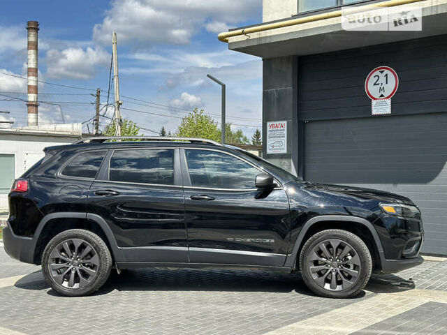 Чорний Джип Cherokee, об'ємом двигуна 3.24 л та пробігом 44 тис. км за 23900 $, фото 17 на Automoto.ua