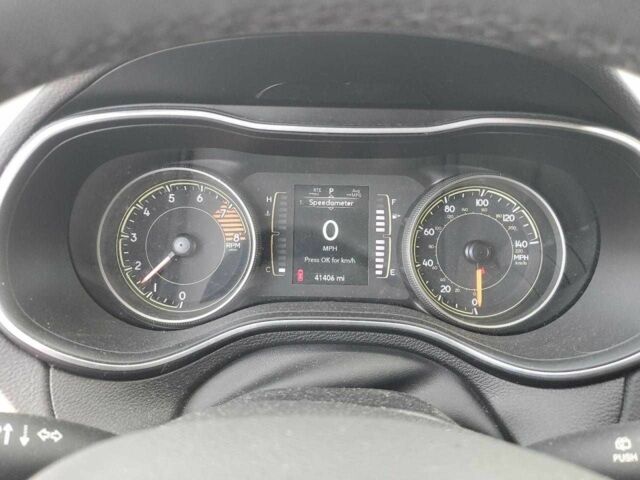 Чорний Джип Cherokee, об'ємом двигуна 0 л та пробігом 41 тис. км за 3000 $, фото 8 на Automoto.ua